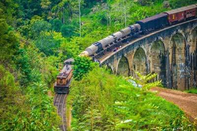 Nine Arch Bridge Nuwara Eliya | walklankatours.com